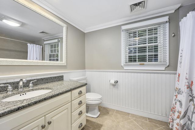 77 Robbins Street, Osterville, MA 02655