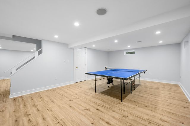 77 Robbins Street, Osterville, MA 02655