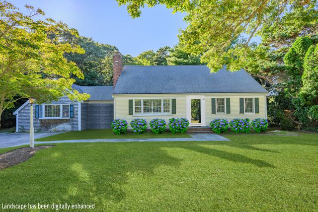 77 Robbins Street, Osterville, MA 02655