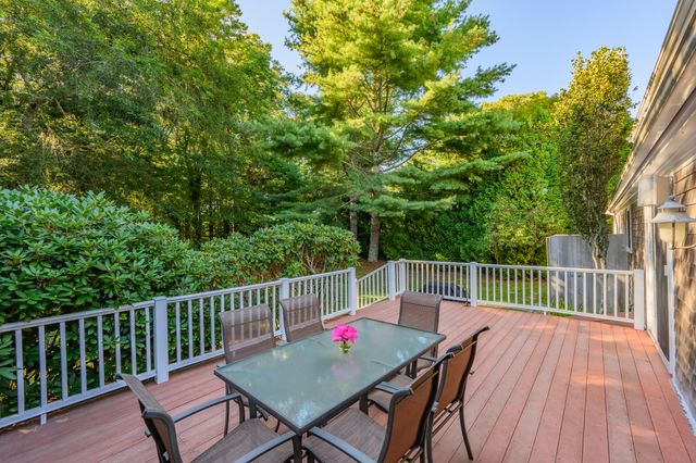 77 Robbins Street, Osterville, MA 02655