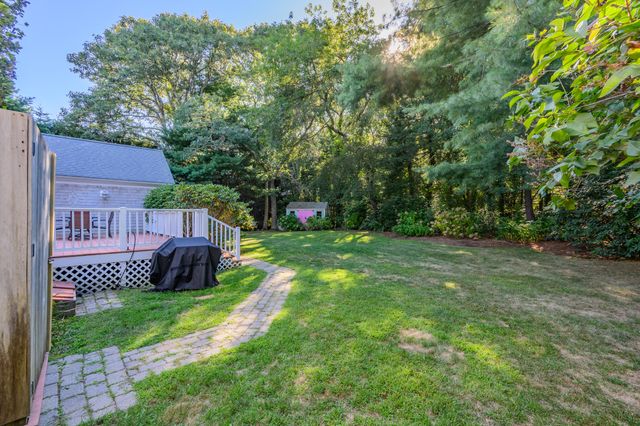 77 Robbins Street, Osterville, MA 02655