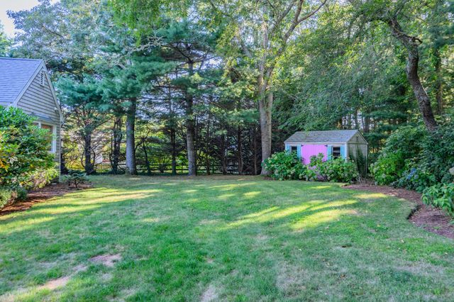 77 Robbins Street, Osterville, MA 02655