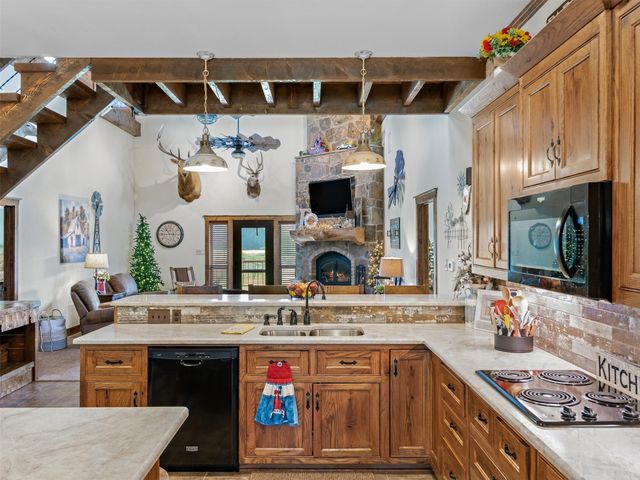 5282 N State Hwy 37, Winnsboro, TX 75494