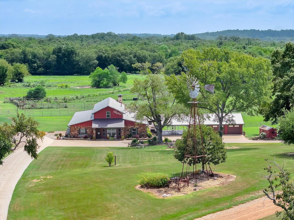 5282 N State Hwy 37, Winnsboro, TX 75494