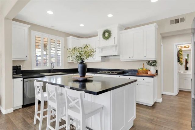 3925 Obsidian, San Bernardino, CA 92407