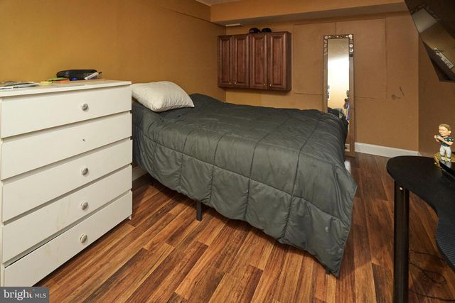 8905-00 SPRINGVIEW RD, Philadelphia, PA 19115