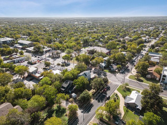 1800 E Martin Luther King Jr BLVD, Austin, TX 78702