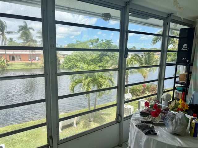 11 NE 204th Street 23, Miami Gardens, FL 33179