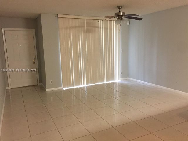 841 Lyons Rd 24201, Coconut Creek, FL 33063