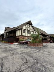 2224 S Boston Avenue E223, Tulsa, OK 74114