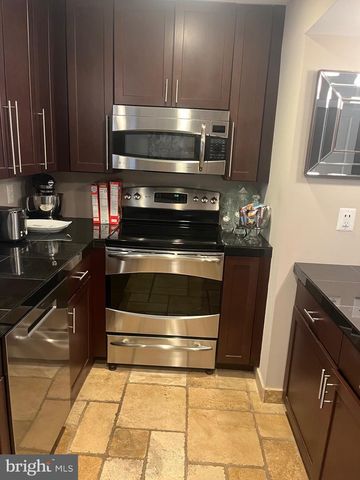 432 JAMES COURT, Falls Church, VA 22046