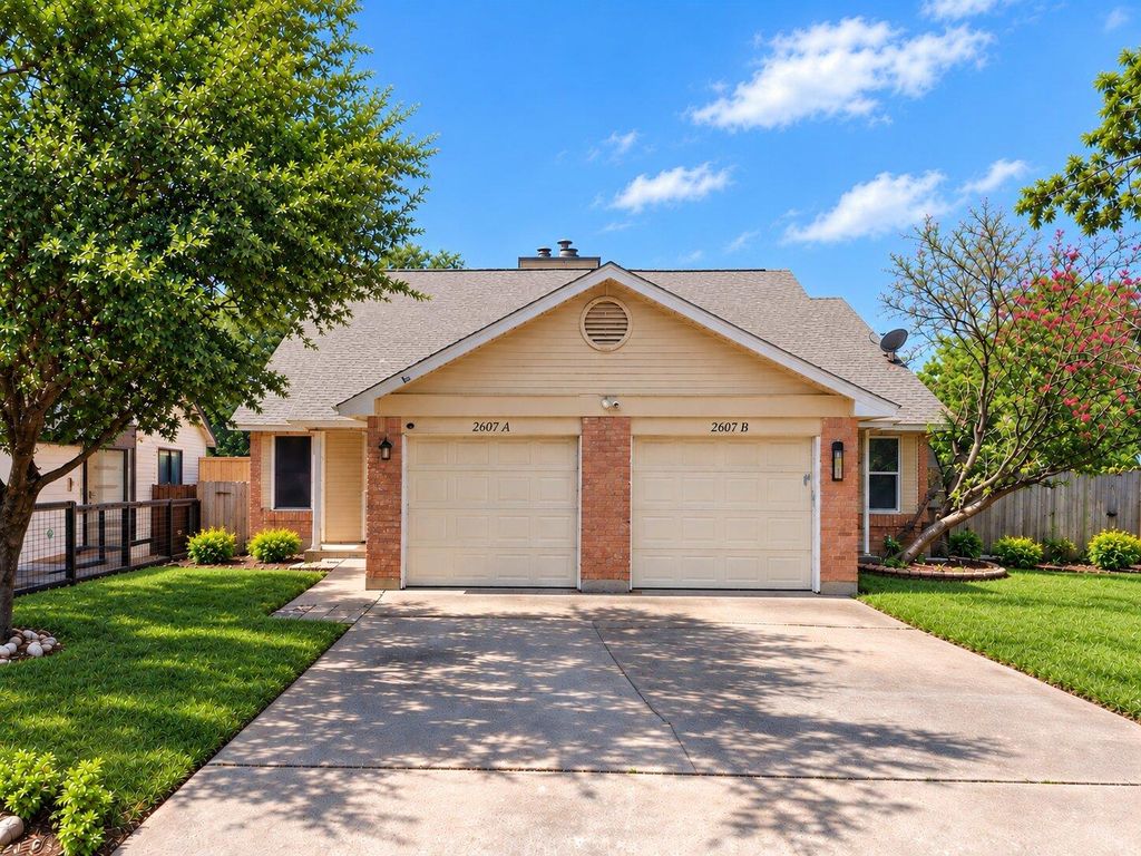 2607 Garrettson DR B, Austin, TX 78748