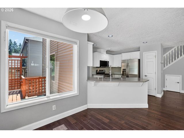 14838 Nw FAWNLILY Dr, Portland, OR 97229