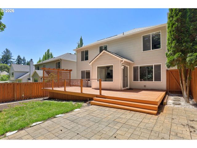 14838 Nw FAWNLILY Dr, Portland, OR 97229