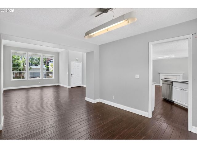 14838 Nw FAWNLILY Dr, Portland, OR 97229