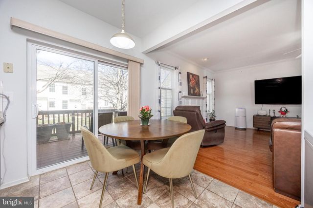 208 CASTLE DR, North Wales, PA 19454