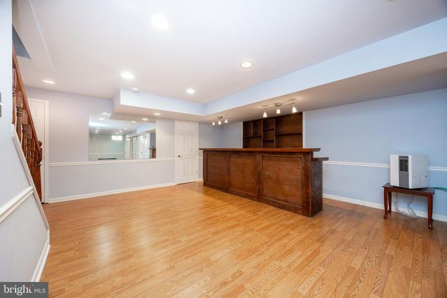 208 CASTLE DR, North Wales, PA 19454