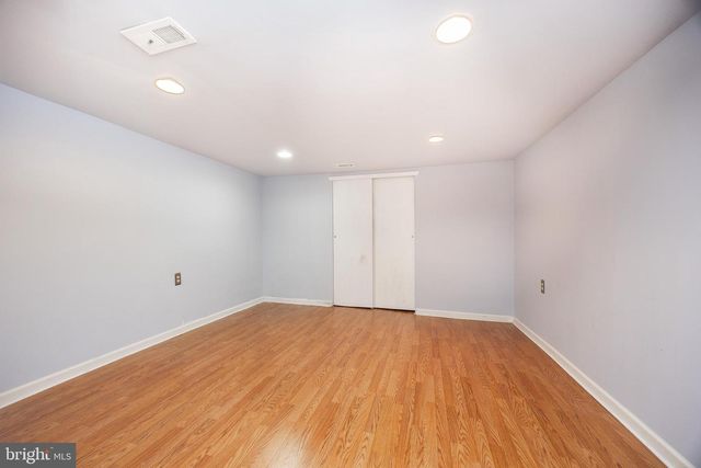 208 CASTLE DR, North Wales, PA 19454