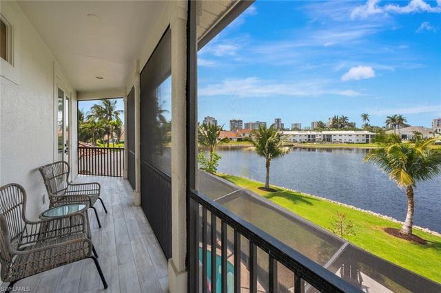 4129 Willowhead WAY, Naples, FL 34103