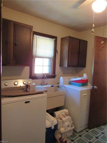4570 Southern Pines DR, Virginia Beach, VA 23462
