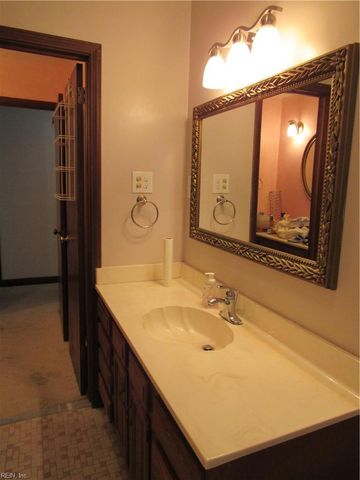 4570 Southern Pines DR, Virginia Beach, VA 23462
