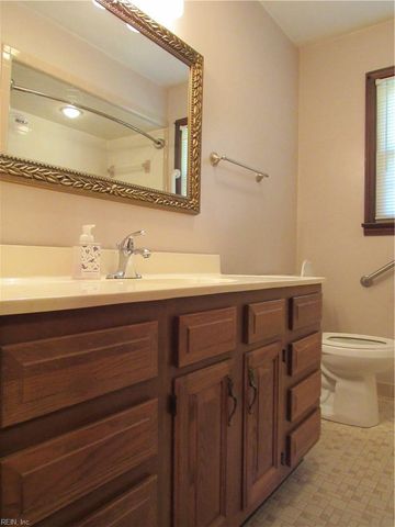 4570 Southern Pines DR, Virginia Beach, VA 23462