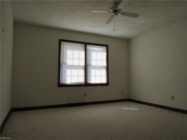 4570 Southern Pines DR, Virginia Beach, VA 23462