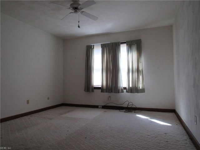 4570 Southern Pines DR, Virginia Beach, VA 23462