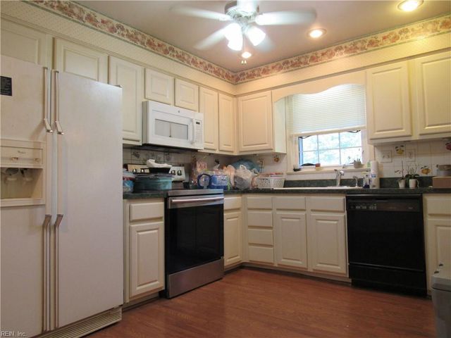 4570 Southern Pines DR, Virginia Beach, VA 23462