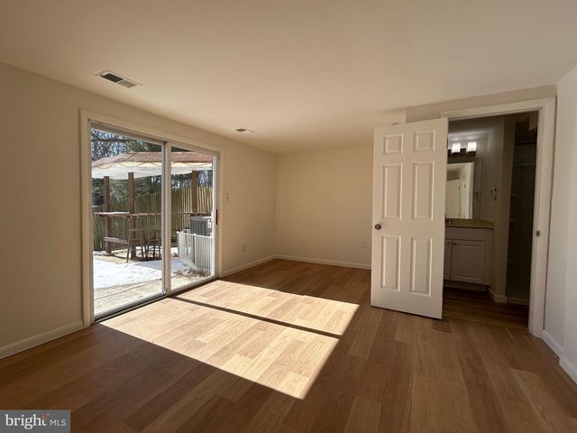 216 WHITHERSPOON LN, Newark, DE 19713