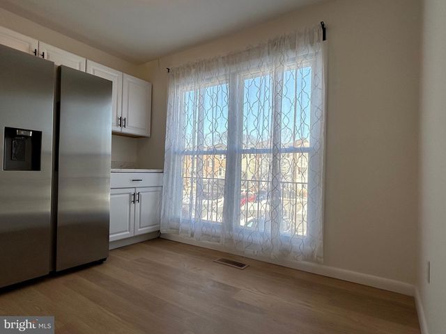 216 WHITHERSPOON LN, Newark, DE 19713