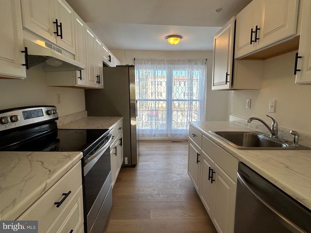 216 WHITHERSPOON LN, Newark, DE 19713