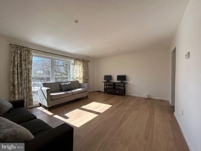 216 WHITHERSPOON LN, Newark, DE 19713