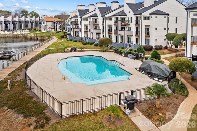 18797 Vineyard Point Lane, Cornelius, NC 28031