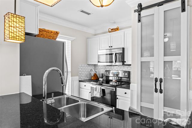 18797 Vineyard Point Lane, Cornelius, NC 28031