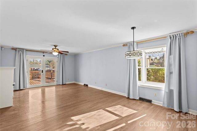 413 Windsor Lane, Statesville, NC 28677