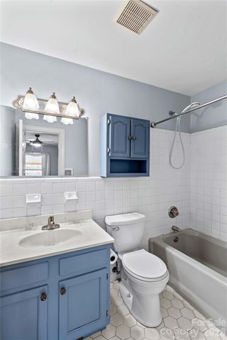 413 Windsor Lane, Statesville, NC 28677