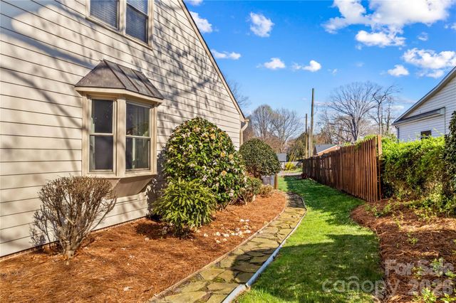 413 Windsor Lane, Statesville, NC 28677