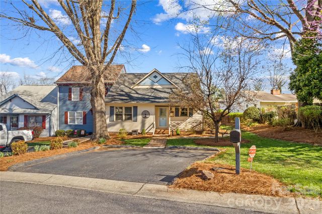413 Windsor Lane, Statesville, NC 28677