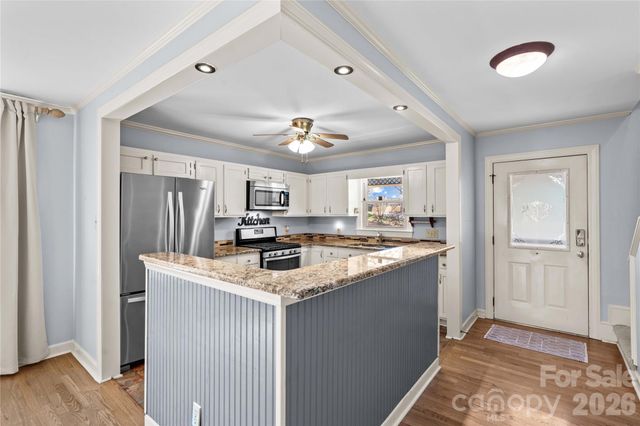 413 Windsor Lane, Statesville, NC 28677