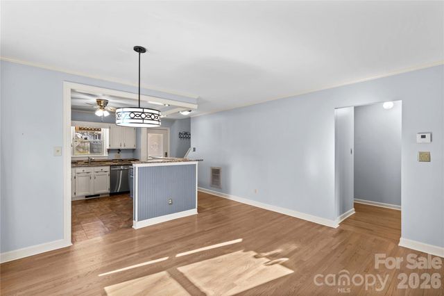 413 Windsor Lane, Statesville, NC 28677