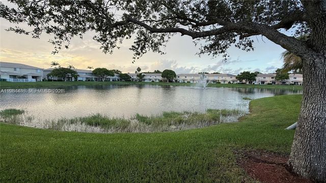 5866 Hampton Hills Blvd 5866, Tamarac, FL 33321