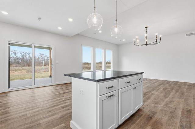 2205 BRENGMAN DR, Columbia, MO 65202