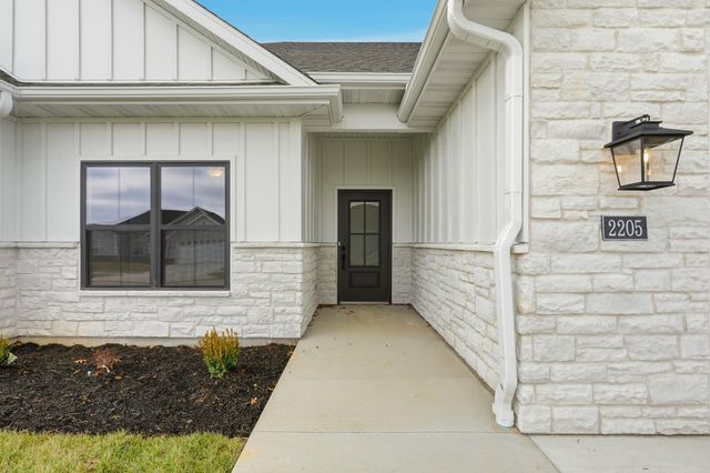 2205 BRENGMAN DR, Columbia, MO 65202