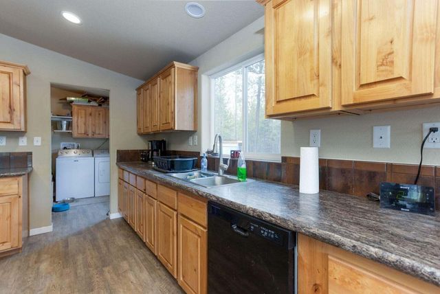 1451 Fred Mahn Road, La Pine, OR 97739