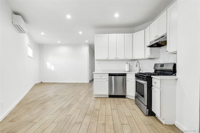 2255 48th Street, Astoria, NY 11105