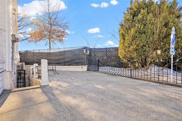 2255 48th Street, Astoria, NY 11105