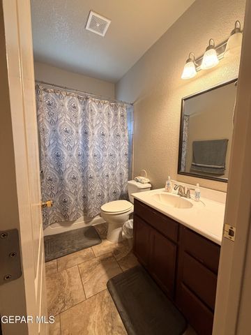 7616 Dawnlight Lane, Canutillo, TX 79835