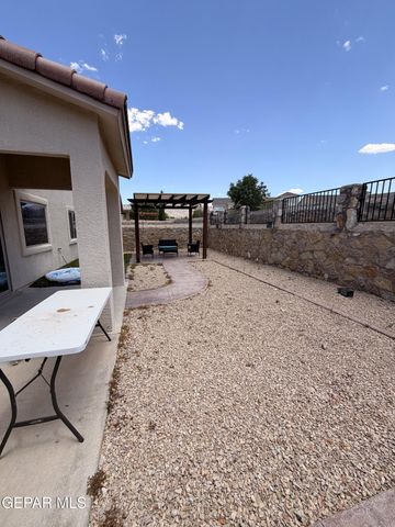 7616 Dawnlight Lane, Canutillo, TX 79835