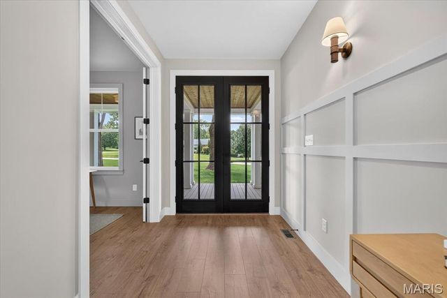 12 Beacon Hill Lane, Creve Coeur, MO 63141